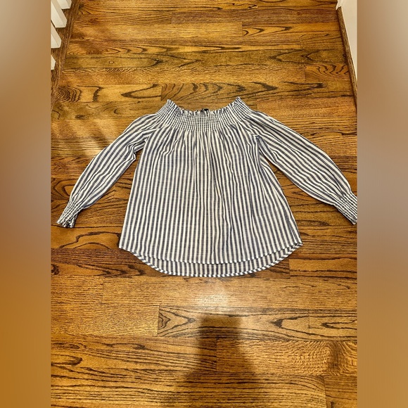 Central Park West Vero Beach Off Shoulder Top - Picture 7 of 9